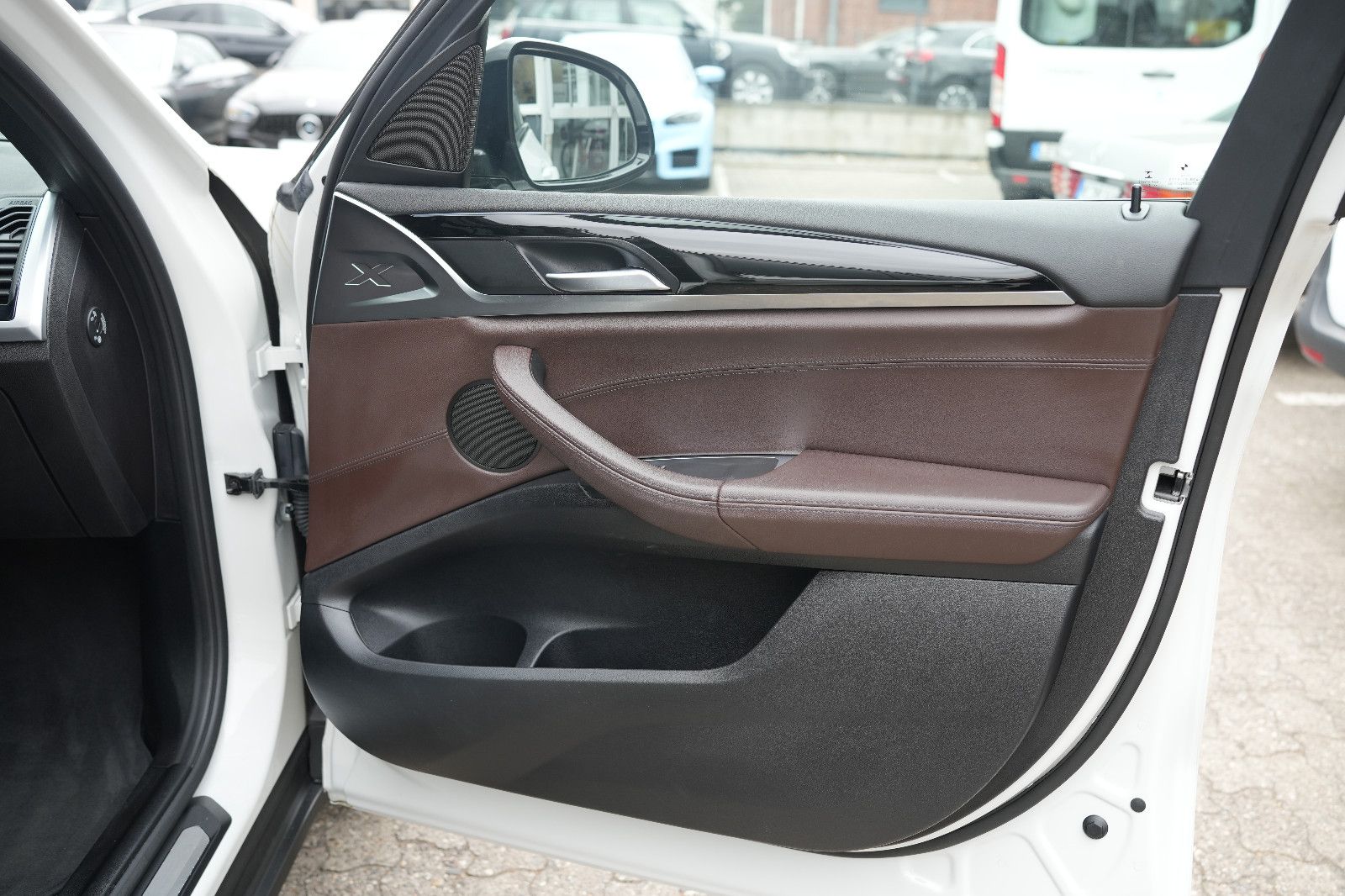 BMW X3 30e X Line xDrive*LED*AHK*PANO*NAV*HEADUP*