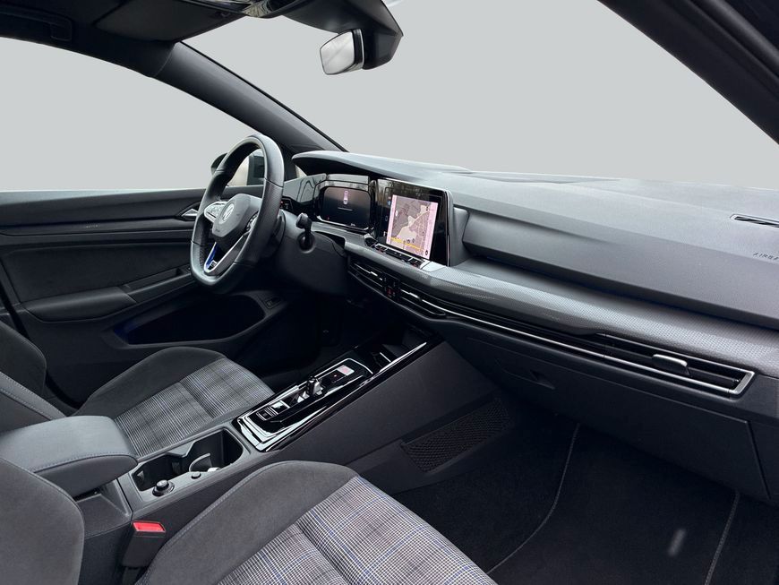 Volkswagen Golf VIII GTE 1.4 eHybrid DSG Matrix Navi Kamera