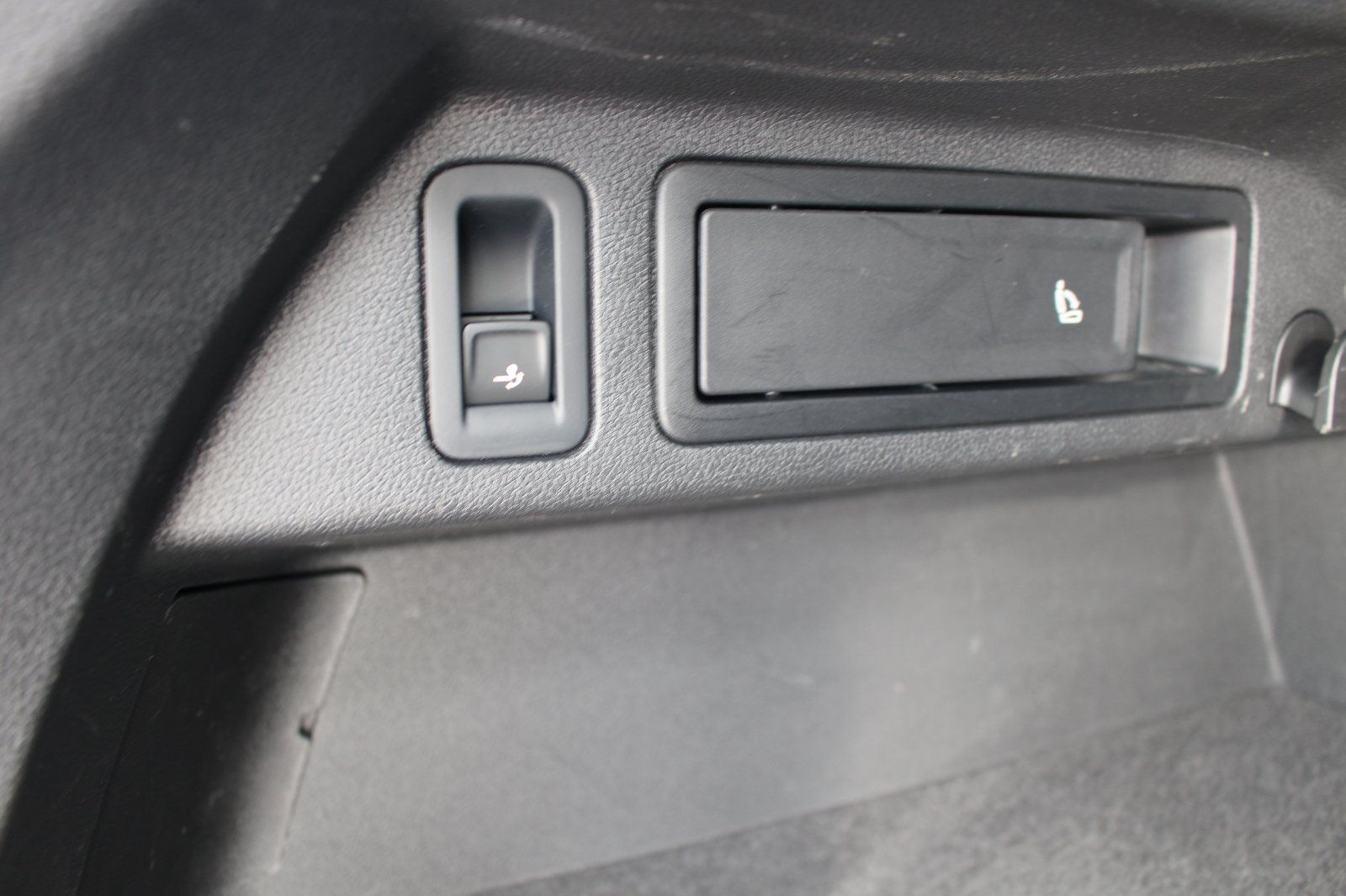 Volkswagen Tiguan 1.5 TSI DSG Move - Samsaru's Car Outlet