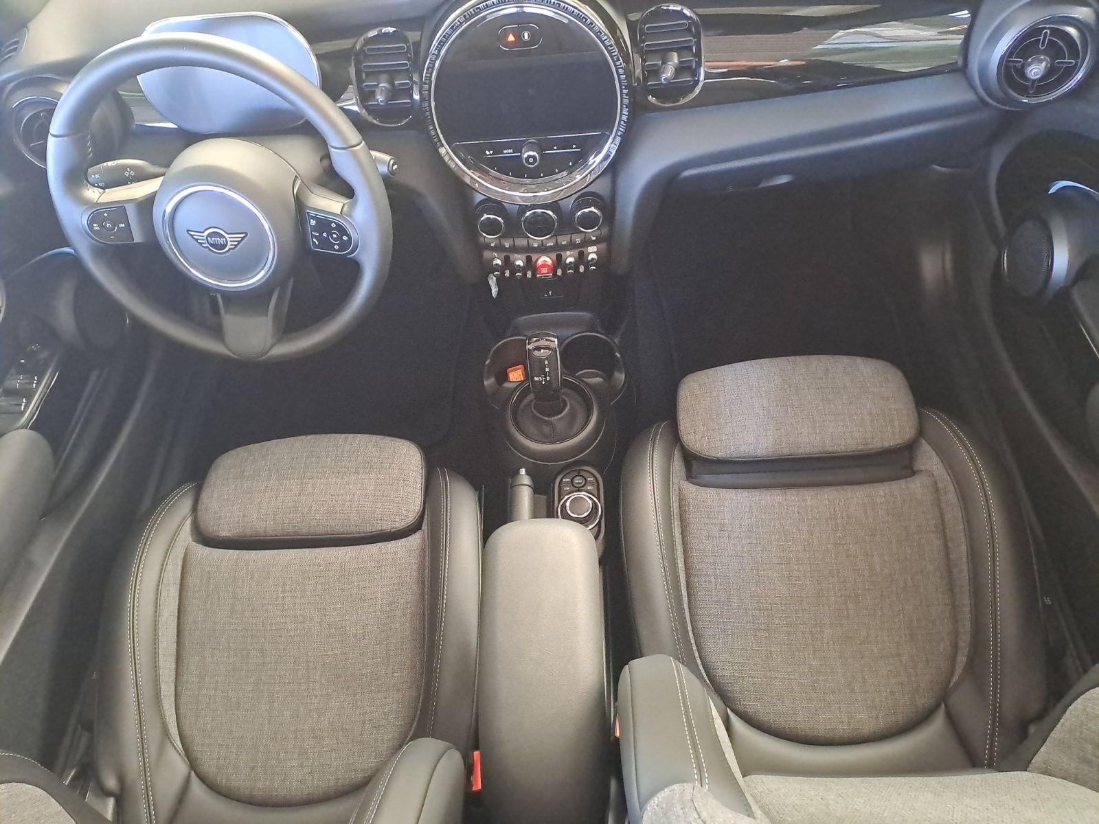 MINI Cooper Cabrio Classic - Samsaru's Car Outlet