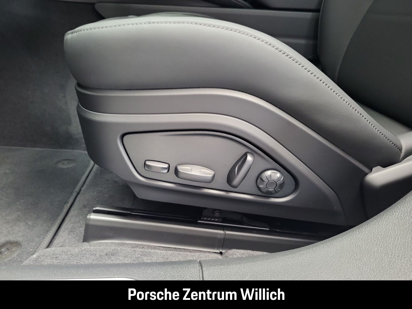 Porsche Panamera 4 E-Hybrid SportDesign InnoDrive BOSE