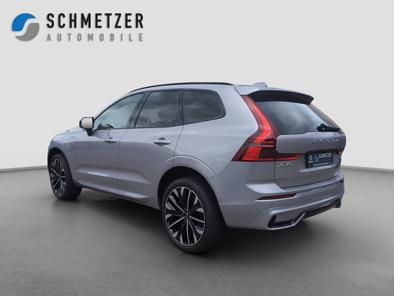 Volvo XC60 T8 AWD Ultra Dark - Samsaru's Car Outlet