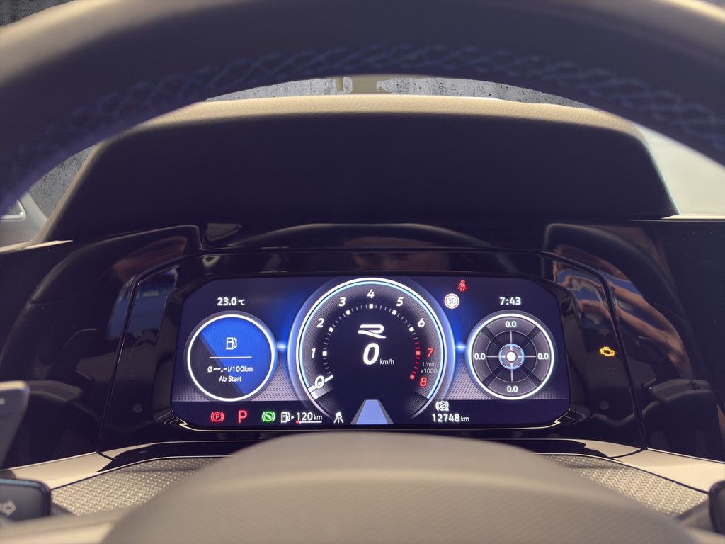 Volkswagen Golf Variant R 2.0 TSI 4Motion Matrix+Pano+HuD