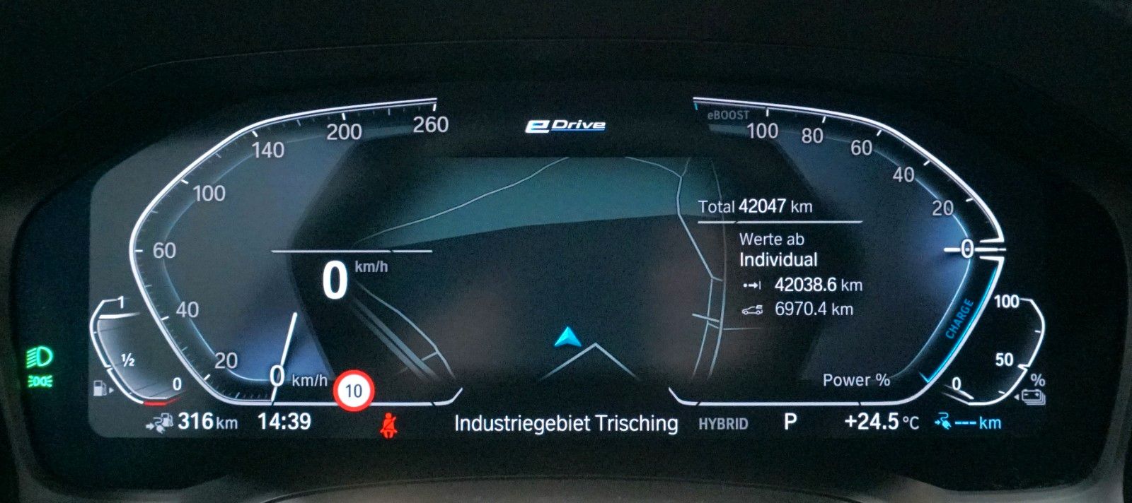 BMW 330 e xDrive M Sport - Samsaru's Car Outlet