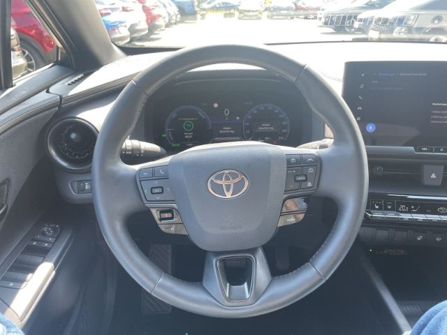 Toyota C-HR Black&White Hybrid 1.8 Bluetooth - Navi - K