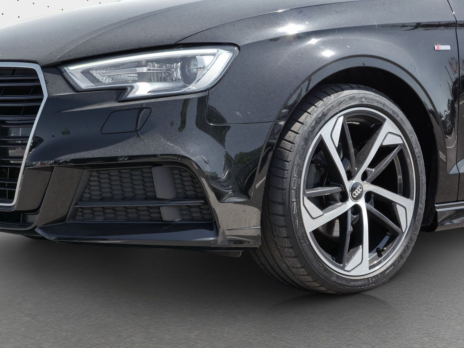 Audi A3 Cabriolet 35 TFSI S line - Samsaru's Car Outlet