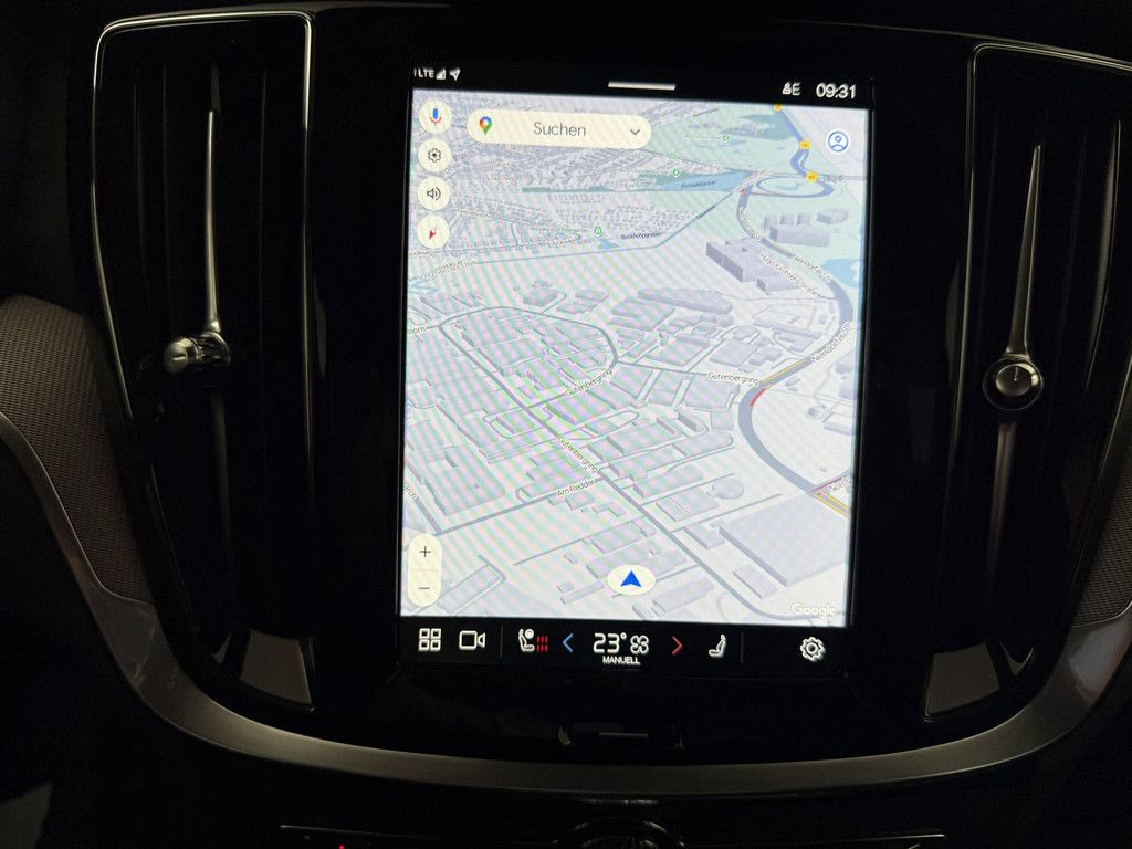 Volvo V60 T6 Plus Dark Recharge Plug-In Hybrid AWD LED