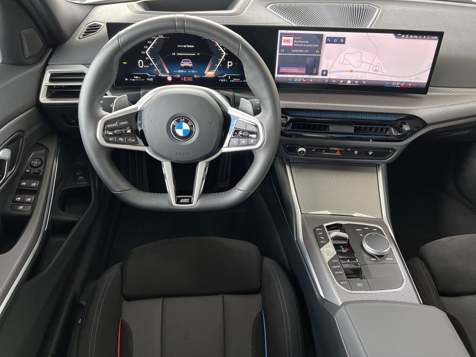 BMW 320i Touring M-Sport adapLED ACC 360° Pano AHK