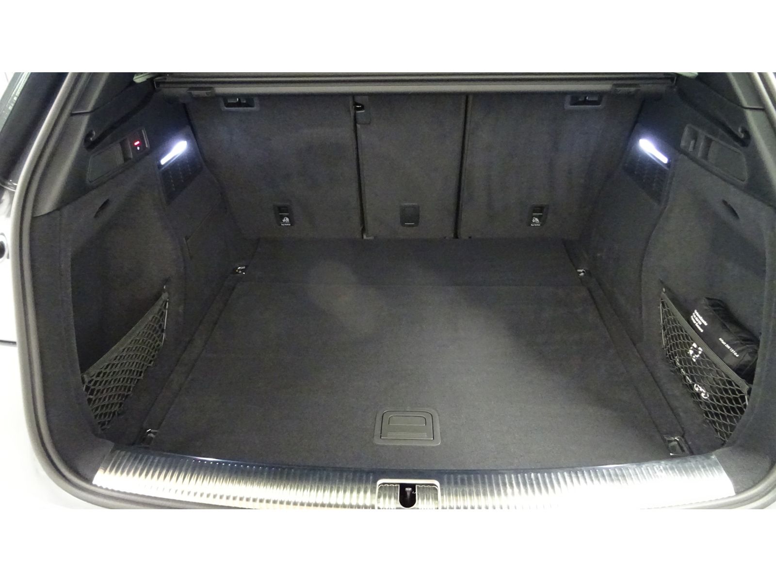 Audi Q5  40 2.0 TDI quattro S line  AHK, KLIMA, NAVI,