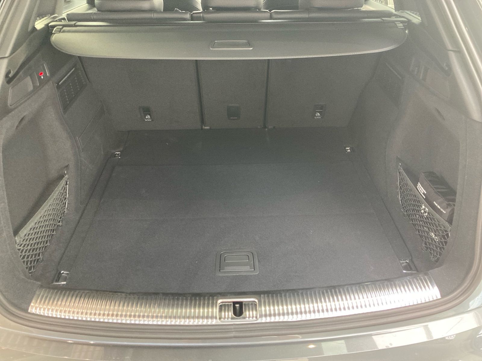 Audi Q5 S-Line - Samsaru's Car Outlet