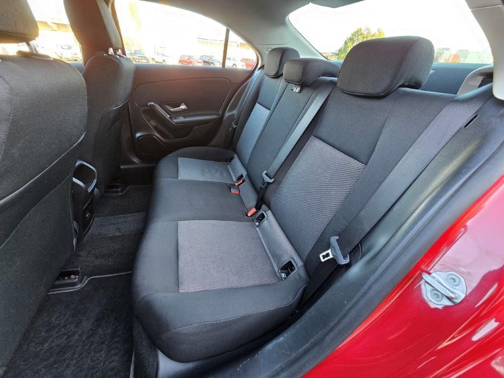 Mercedes-Benz A 180 d 7G-DCT - Samsaru's Car Outlet