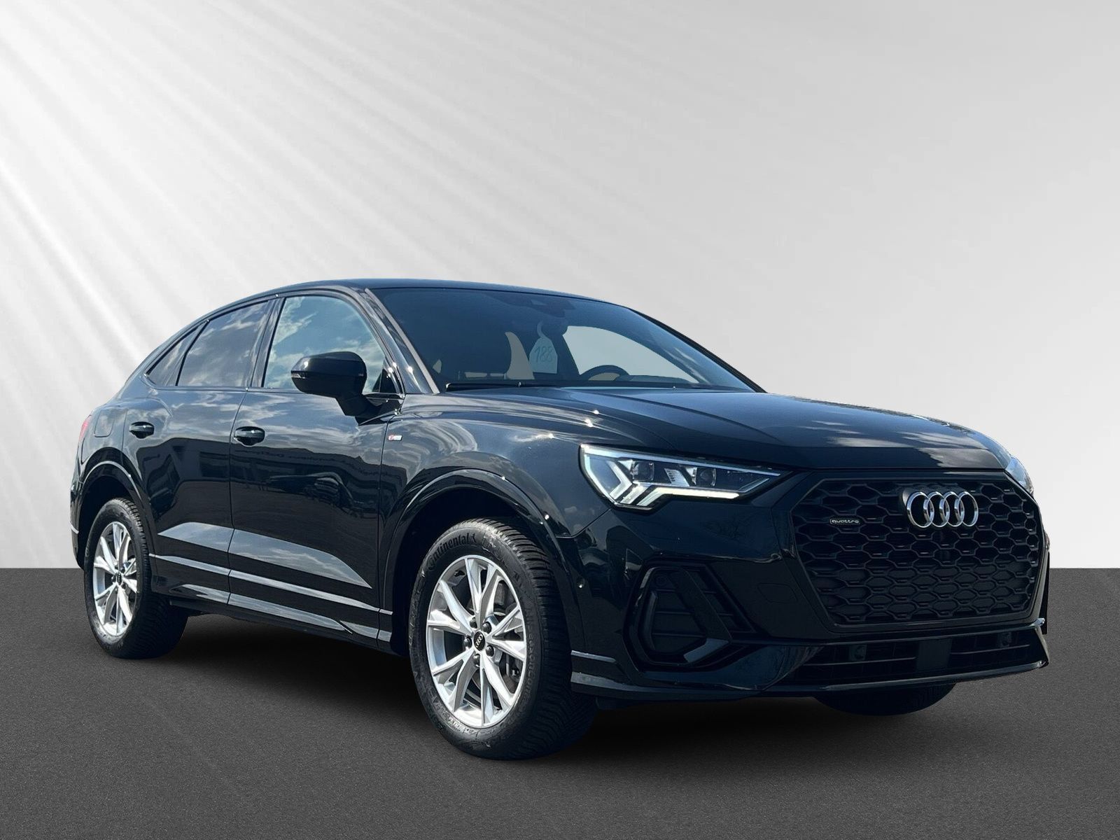 Audi Q3 Sportback S line 45TFSI quattro - Samsaru's Car Outlet