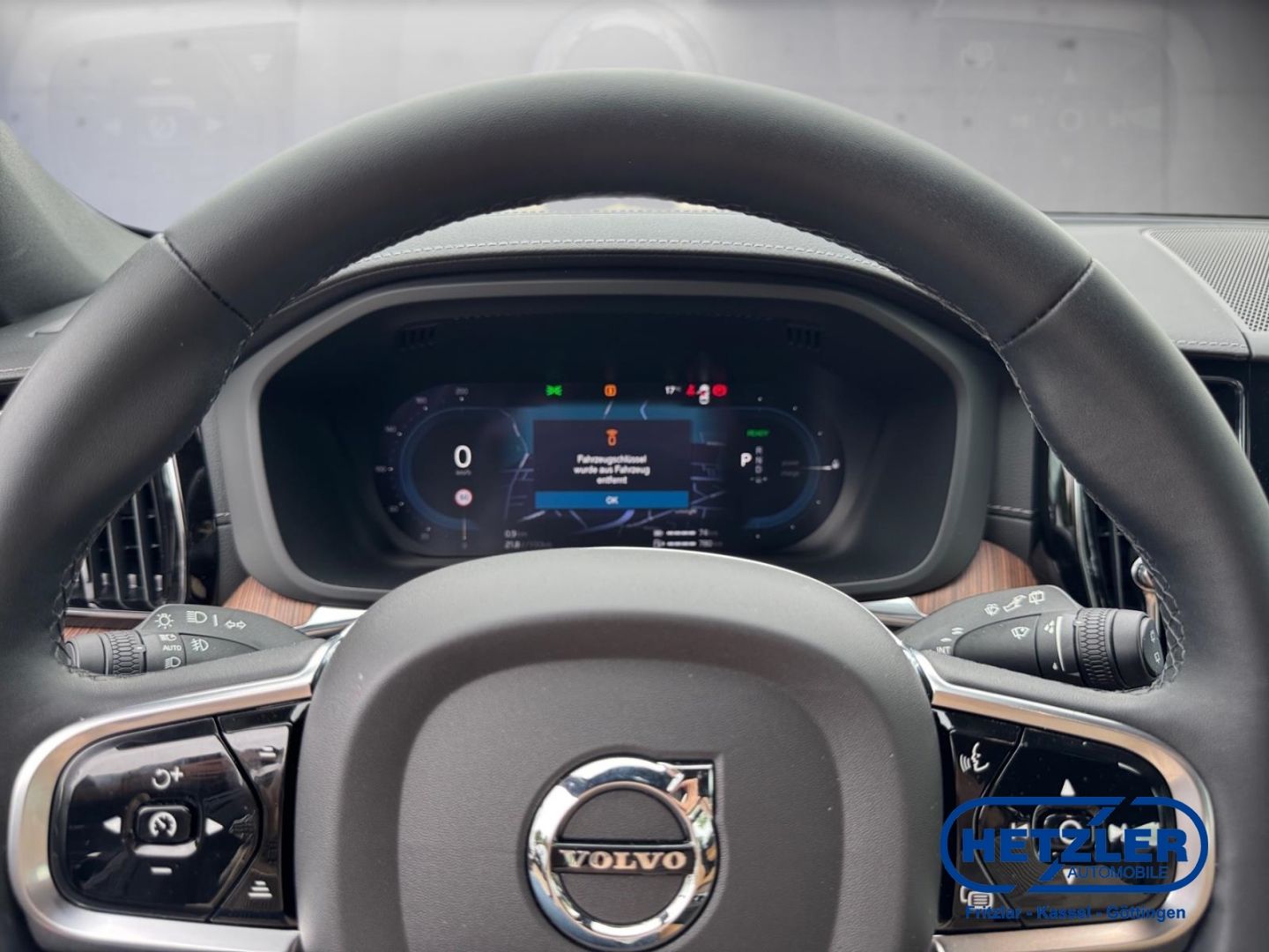 Volvo XC60 Ultimate Bright Recharge Plug-In Hybrid AWD