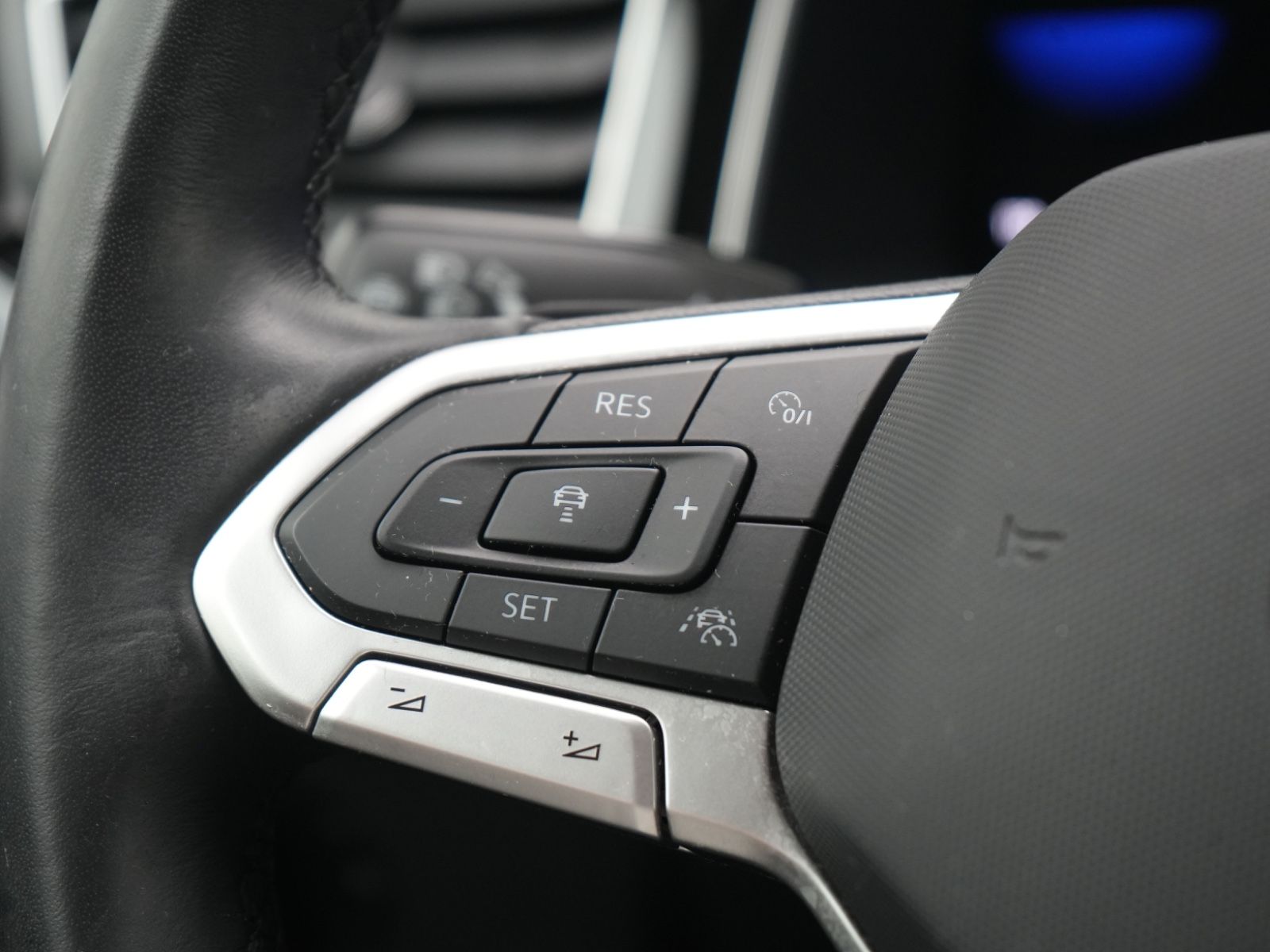 Volkswagen Polo Style DSG - Samsaru's Car Outlet