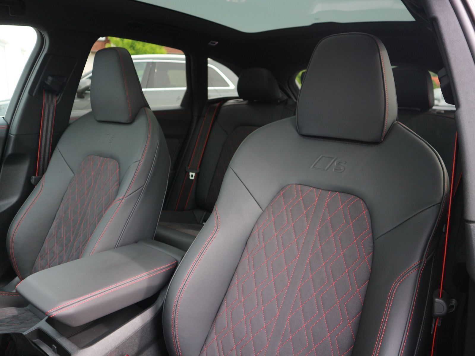 Audi A5 Avant TFSI e-hybrid quattro S line MATRIX*AHK