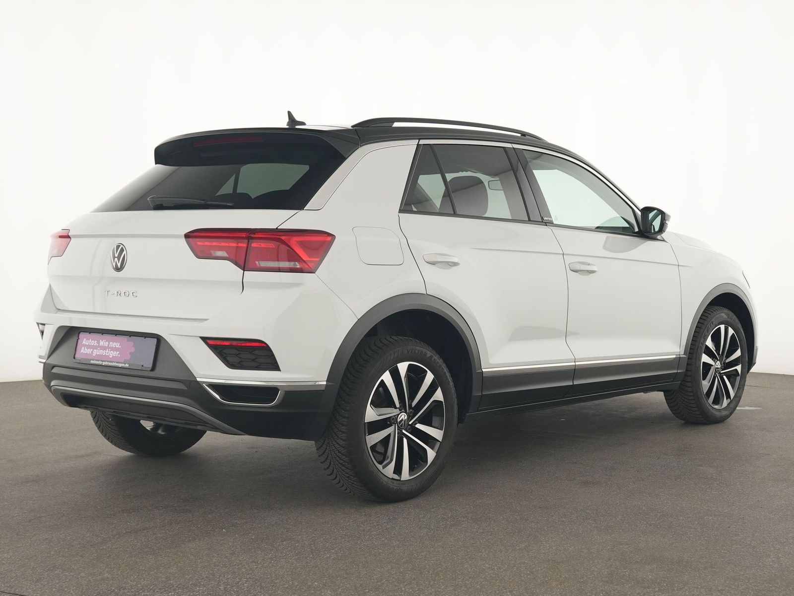 Volkswagen T-Roc United - Samsaru's Car Outlet