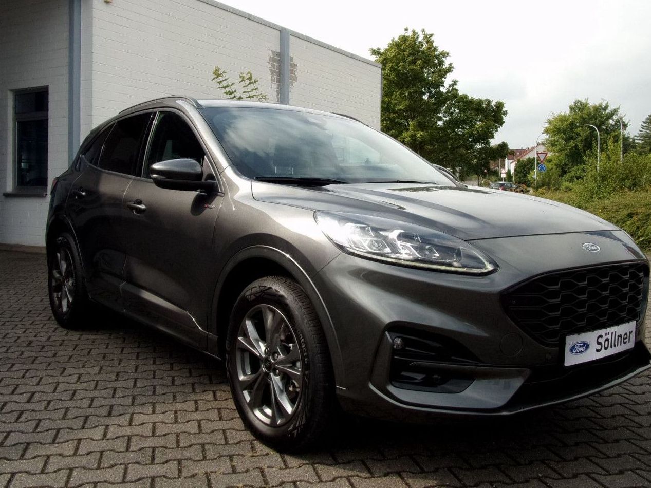 Ford Kuga Plug-In Hybrid ST-Line X - Samsaru's Car Outlet