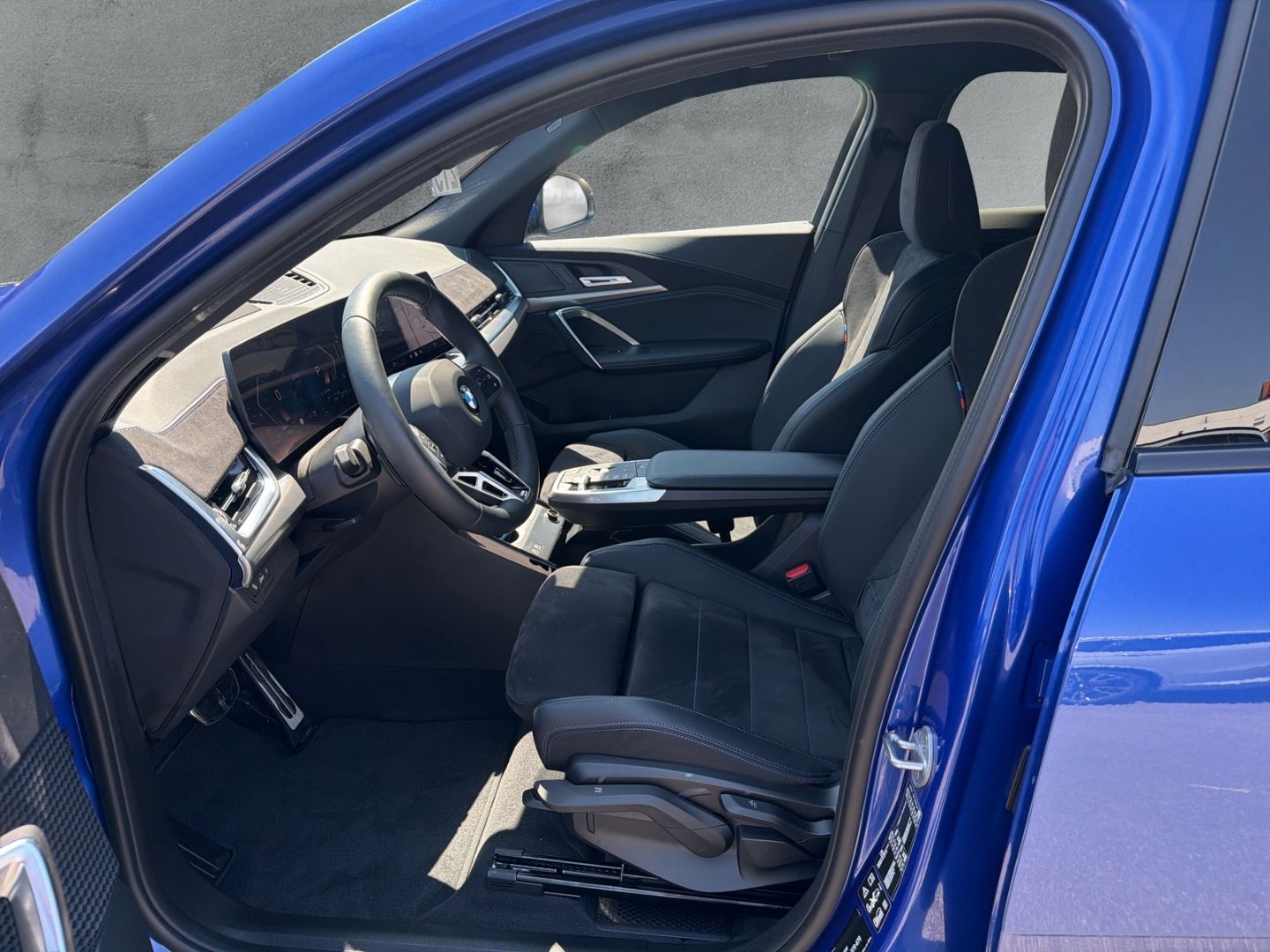BMW X2 xDrive20d M SPORT 19''LC PROF HuD AHK ACC 360