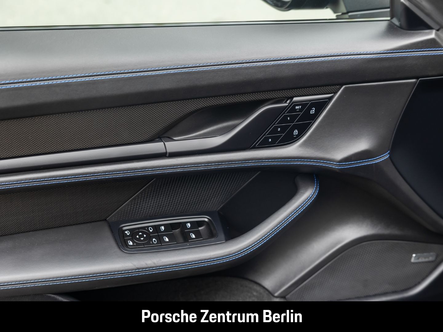 Porsche Taycan GTS HA-Lenkung InnoDrive HeadUp LEDMatrix