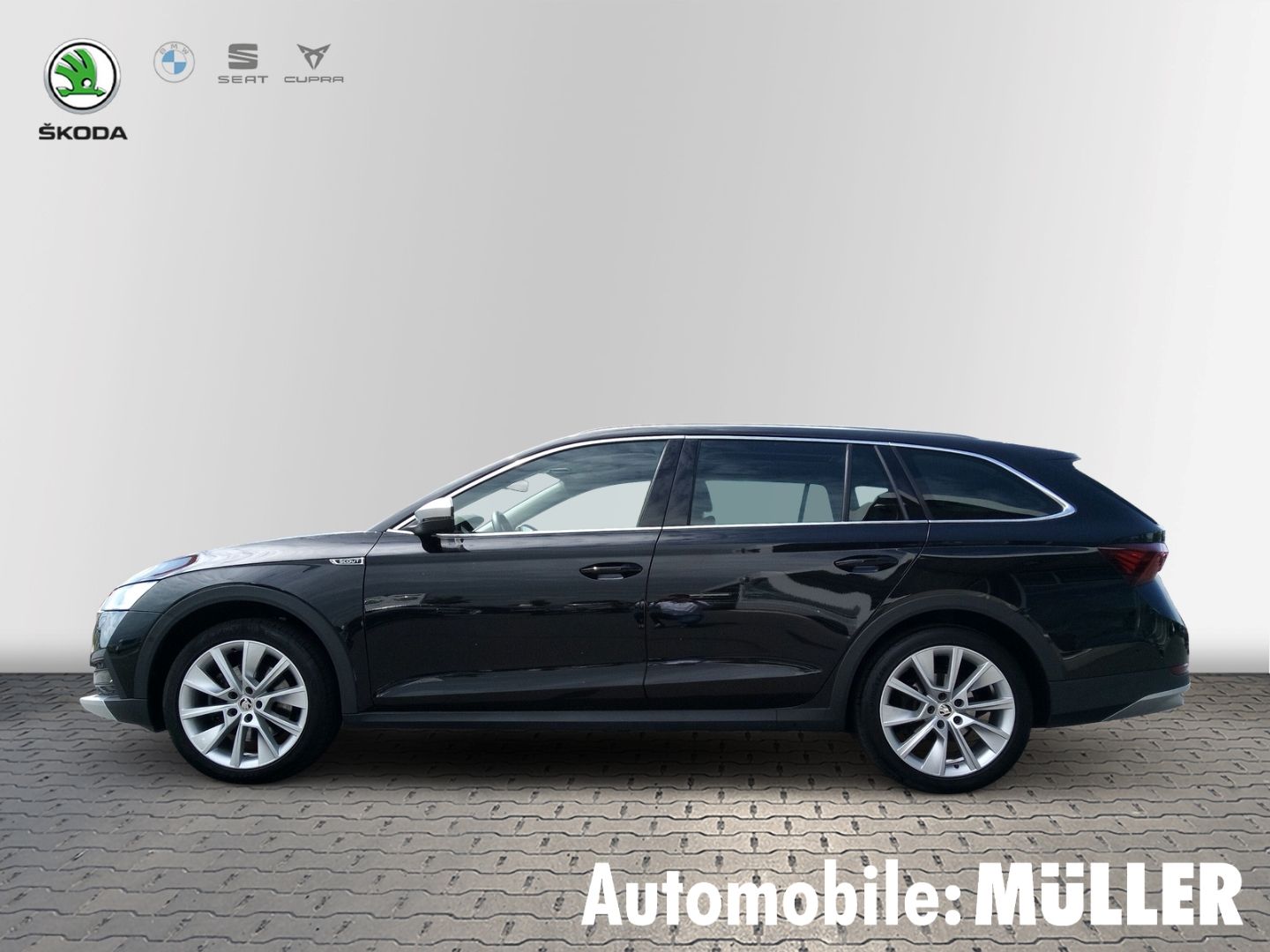 Skoda Octavia Combi Scout 2.0 TDI - Samsaru's Car Outlet
