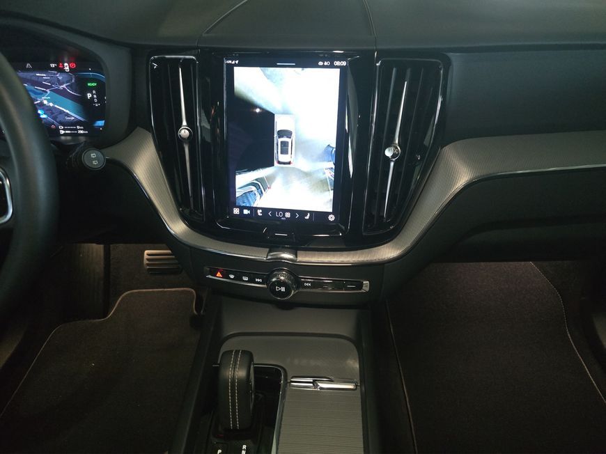 Volvo XC60 T8 AWD Recharge Geartronic R-Design