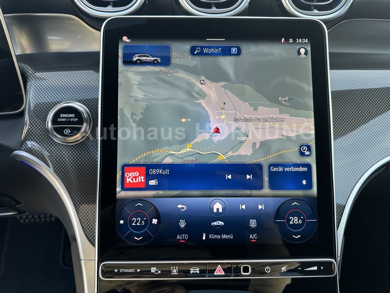 Mercedes-Benz GLC 300 4M AMG+ PANOSD AHK DISTR STANDHEIZUNG TW