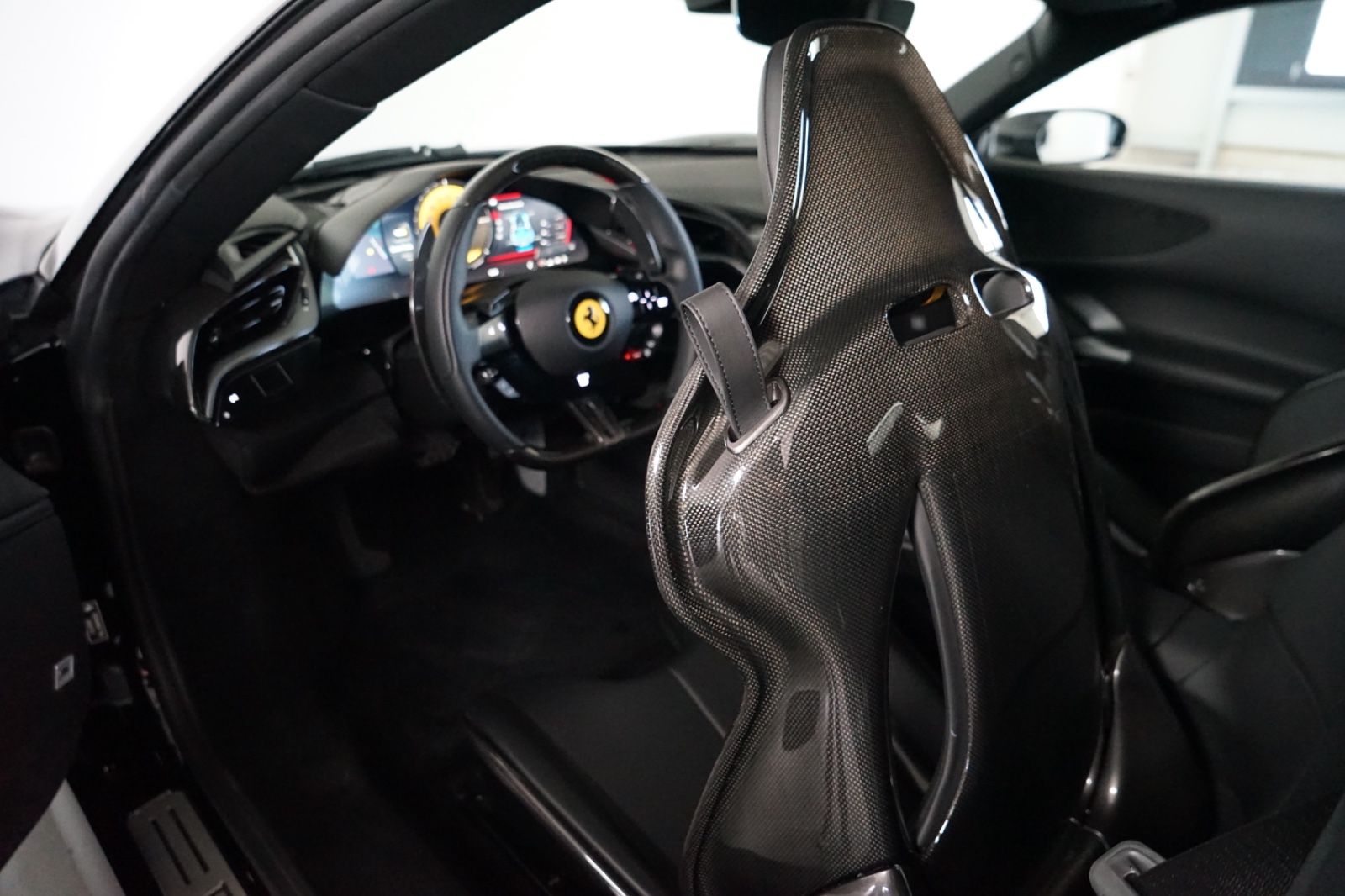 Ferrari SF90 - Samsaru's Car Outlet