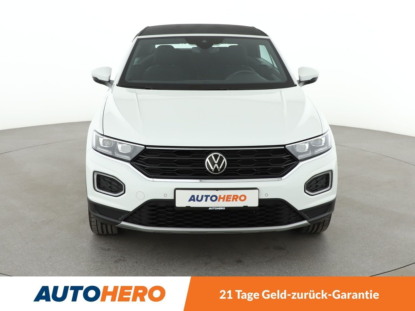 Volkswagen T-Roc 1.5 TSI ACT Style - Samsaru's Car Outlet