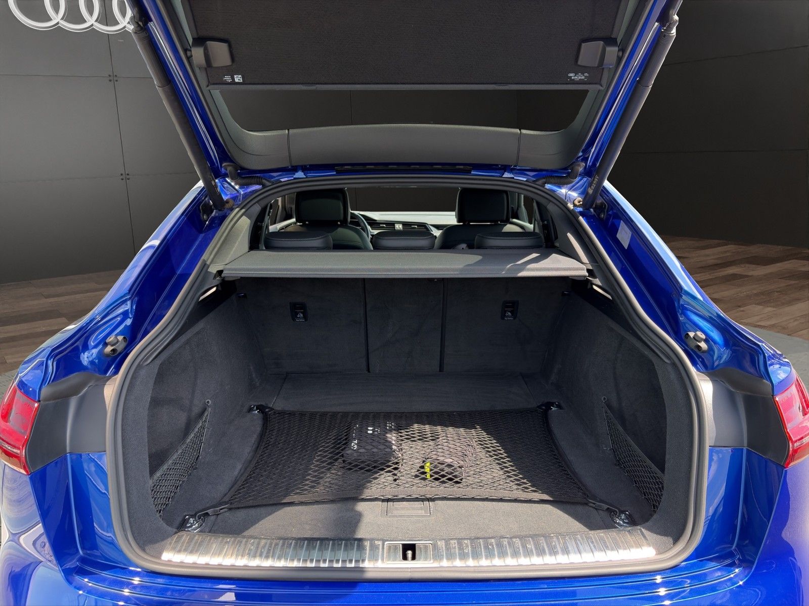 Audi Q8 Sportback e-tron 55 quattro S line AHK+Pano