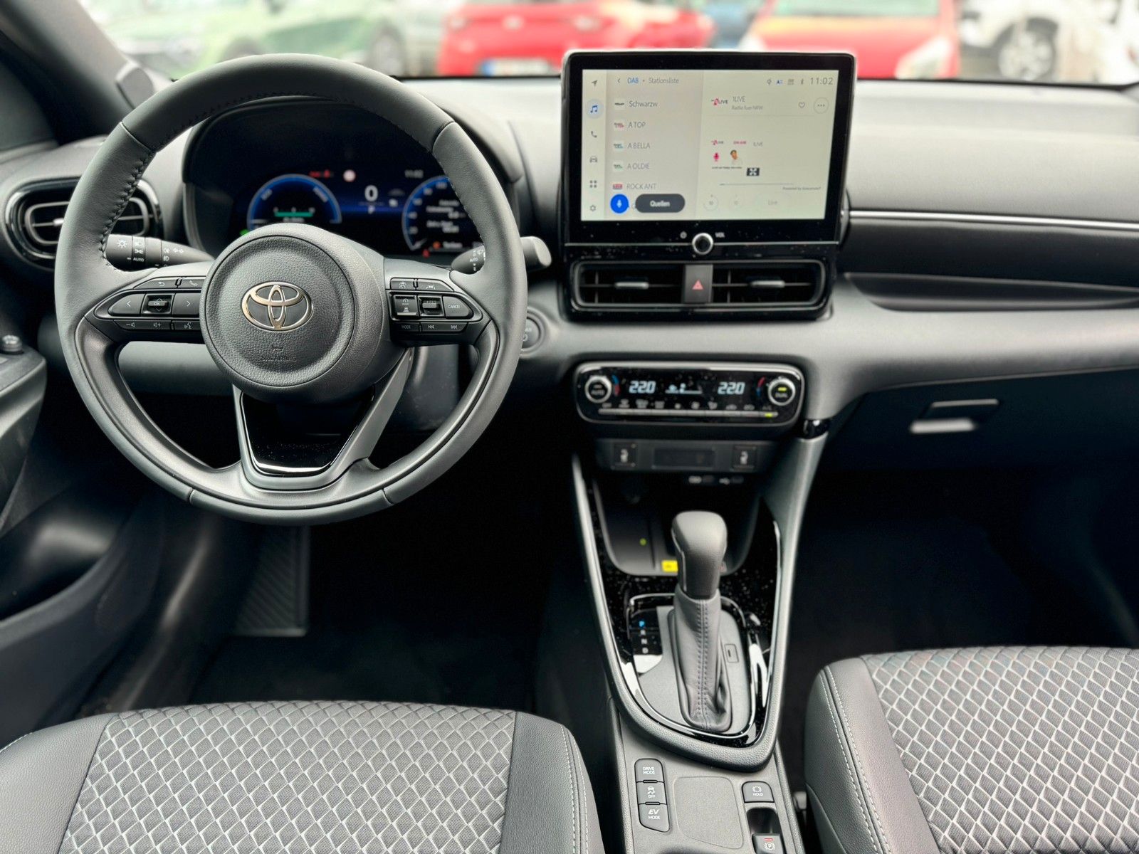 Toyota Yaris Hybrid Style | Leder | Kamera | PDC | LED