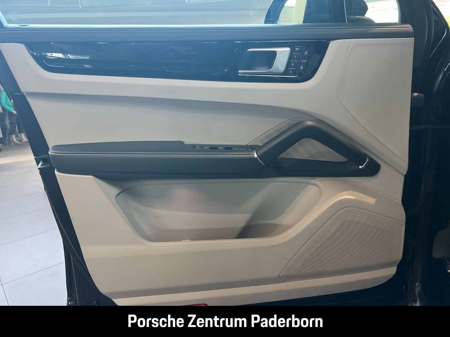 Porsche Cayenne E-Hybrid Coupe Surround-View LED-Matrix