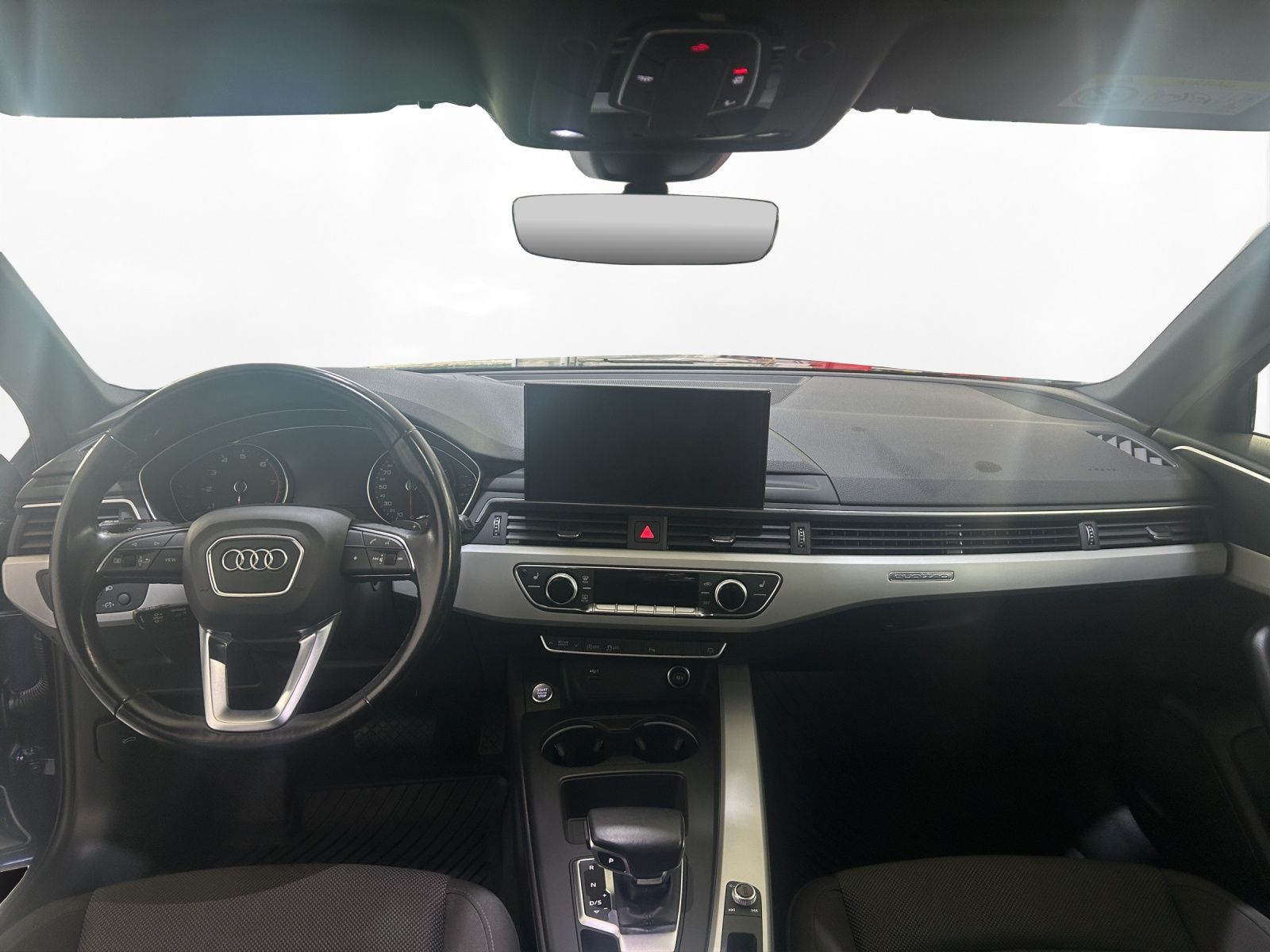 Audi A4 Avant 45 TFSI quattro S tronic - Samsaru's Car Outlet