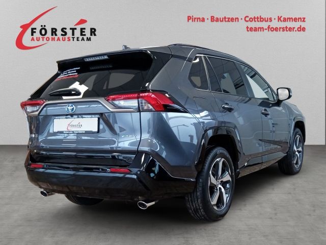 Toyota RAV 4 Plug-in-Hybrid Teamplayer