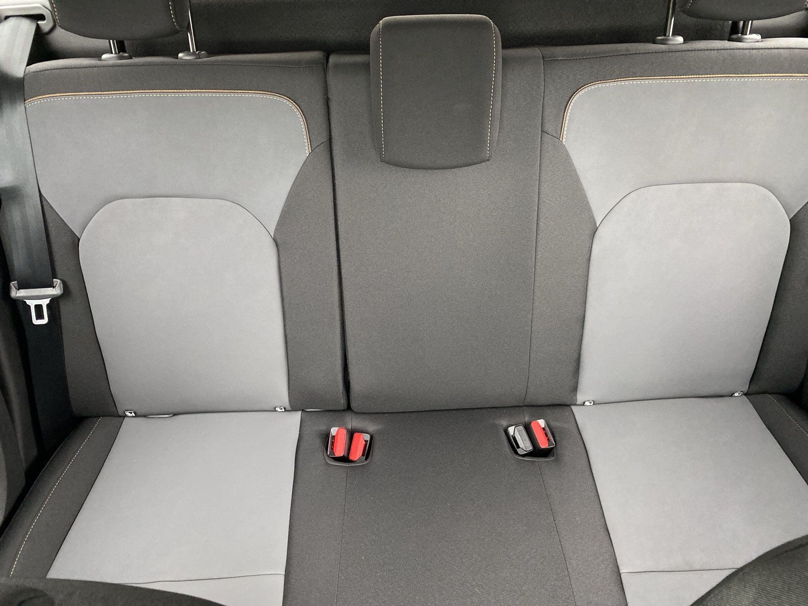 Dacia Duster Extreme TCe 150 EDC - Samsaru's Car Outlet