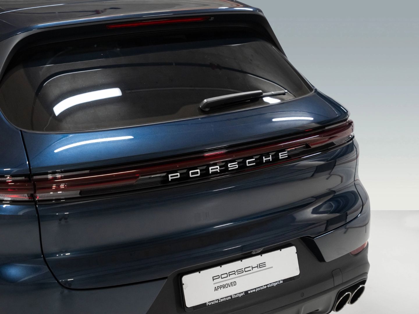 Porsche Cayenne InnoDrive Standheizung PASM AHK Panorama