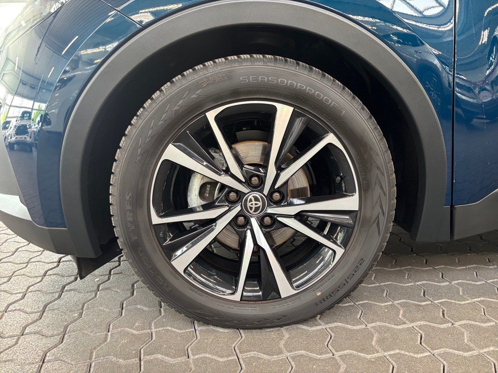Toyota C-HR 1.8 Hybrid Team D / Teamplayer