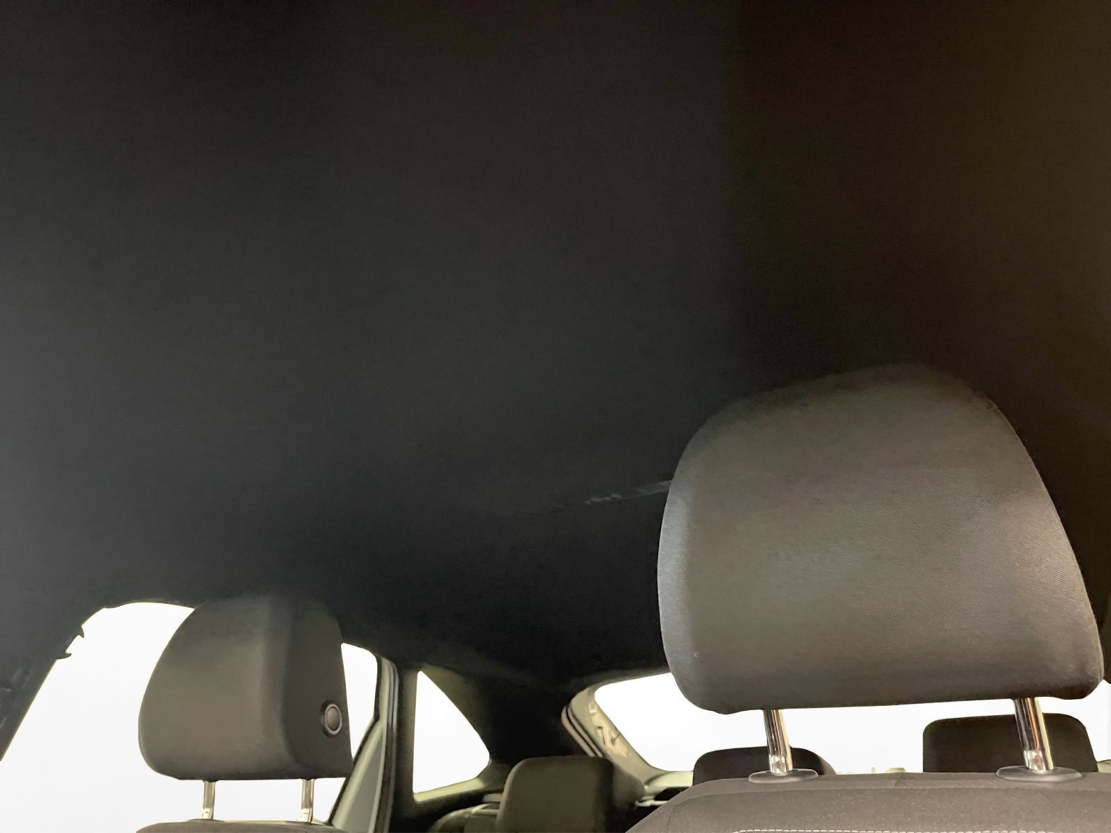 Volkswagen Taigo 1.5 TSI R-line Black - Samsaru's Car Outlet