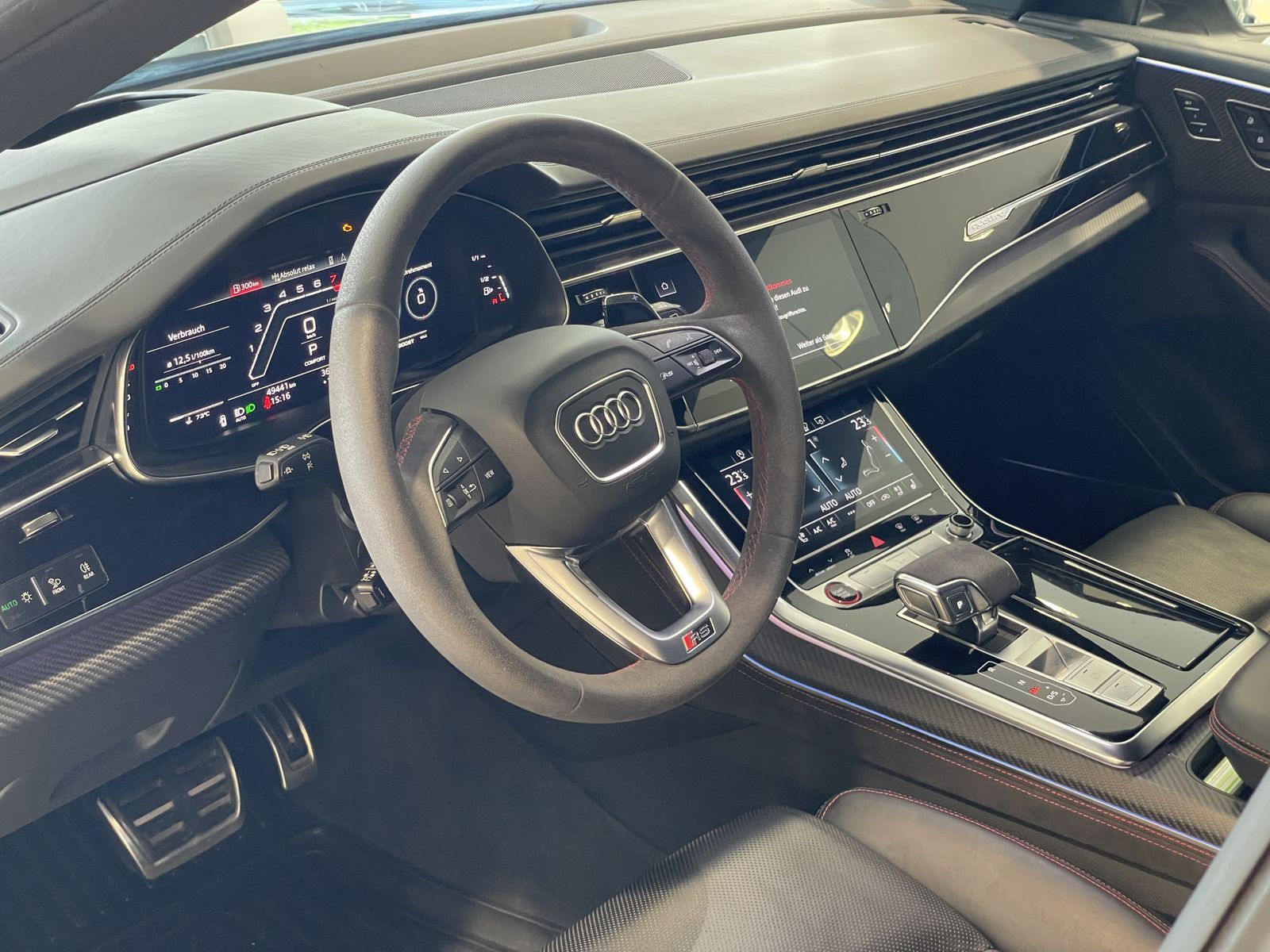 Audi RSQ8 4.0TFSI quattro4M /V8/PANO/B&O/HUD/8F.b.