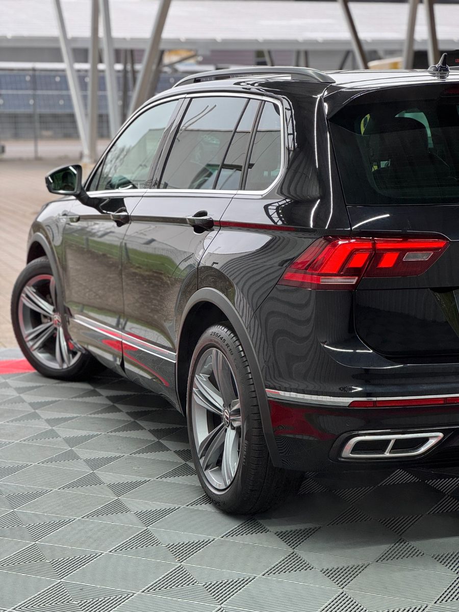 Volkswagen Tiguan R-Line DSG - Samsaru's Car Outlet