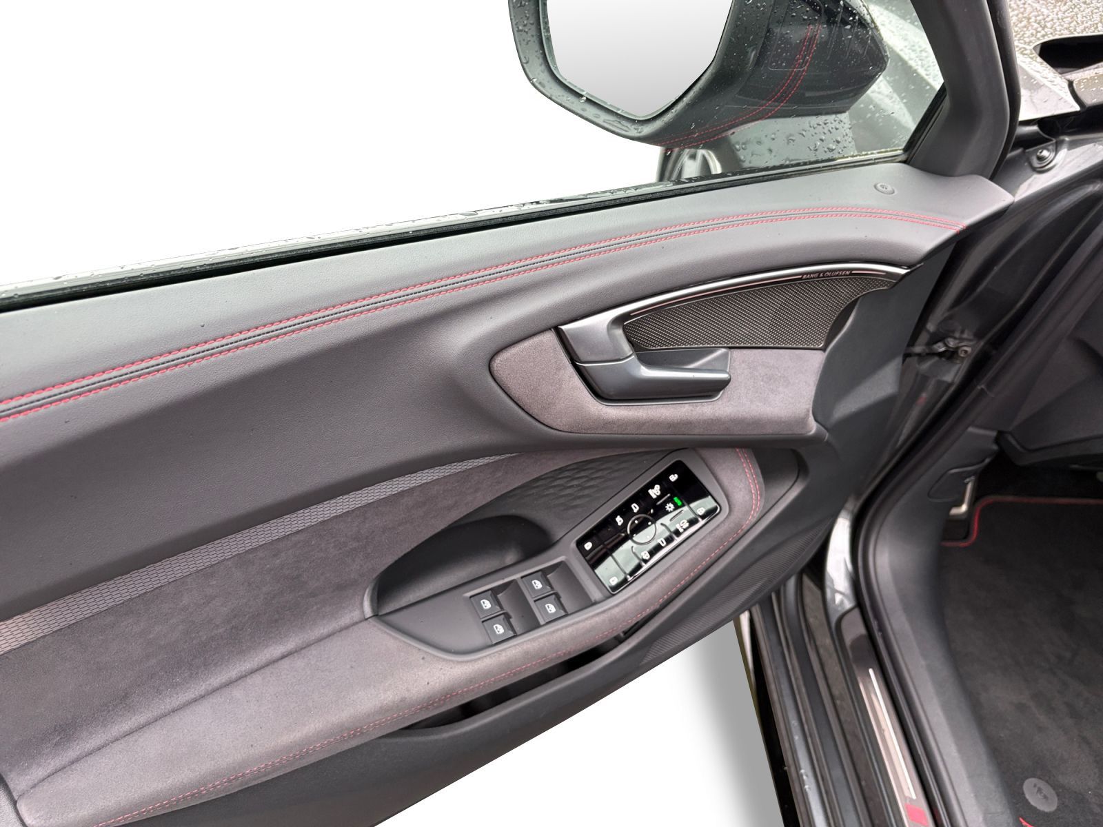 Audi A5 Lim e-hybrid 220kW S-LINE MATRIX+B&O+ACC+PANO