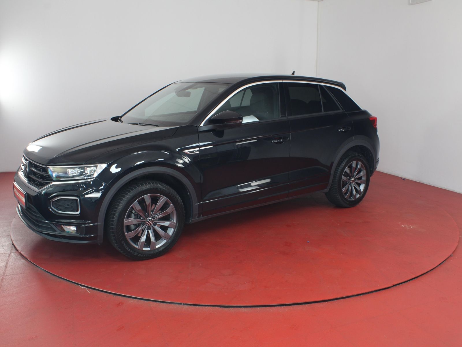 Volkswagen T-Roc R-Line - Samsaru's Car Outlet