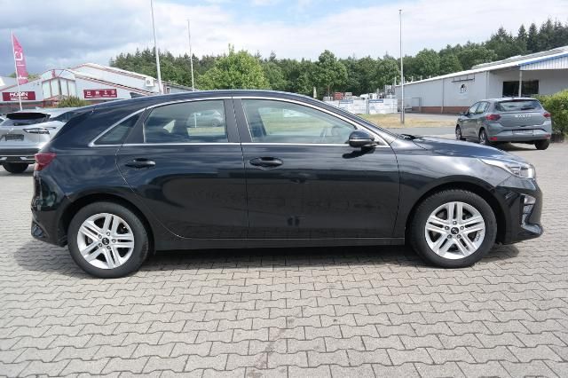 Kia Ceed 1.4 TGDI Vision - Samsaru's Car Outlet