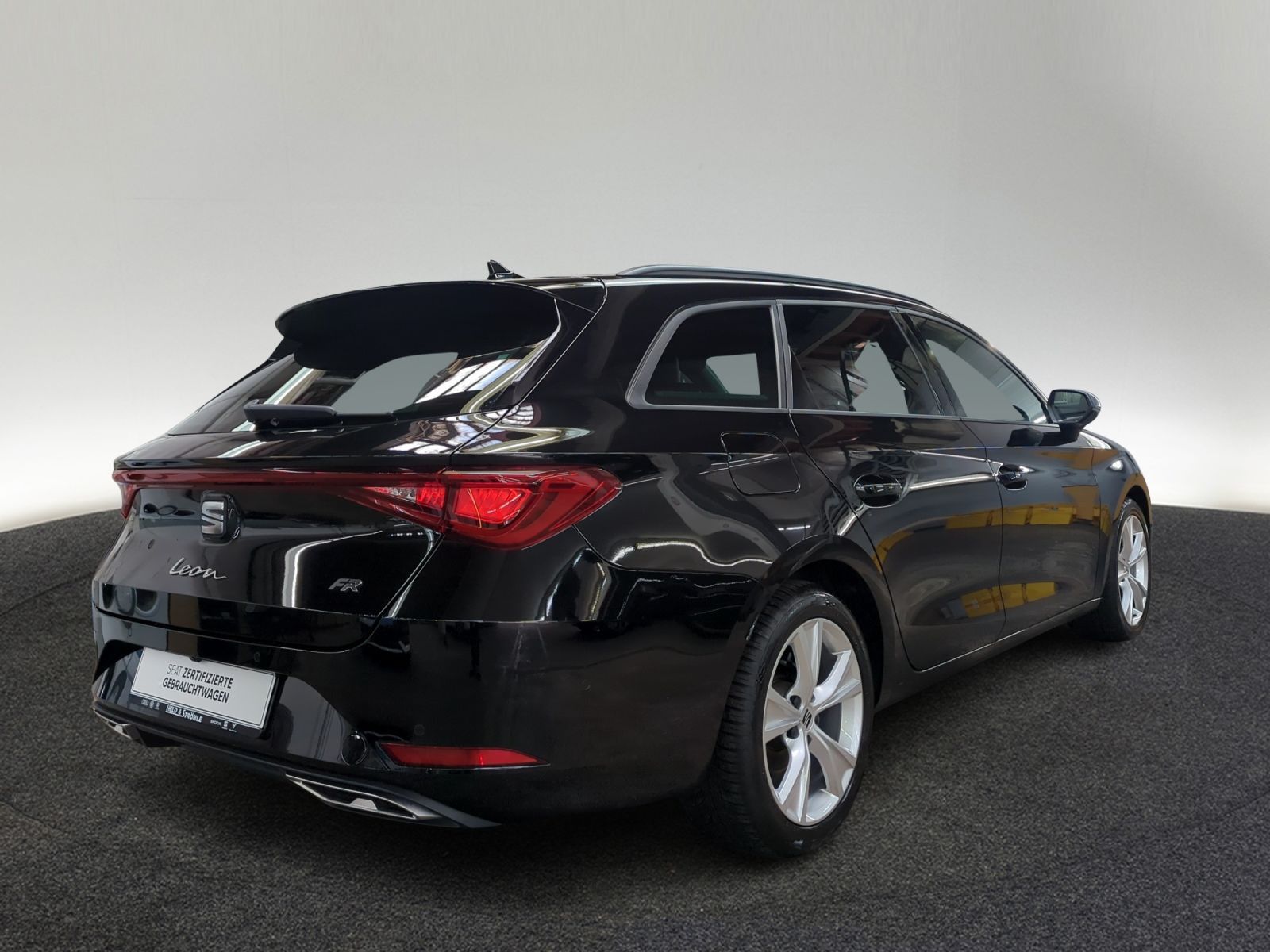 Seat Leon Sportstourer FR 2.0 TDI DSG AHK LED NAV KAM