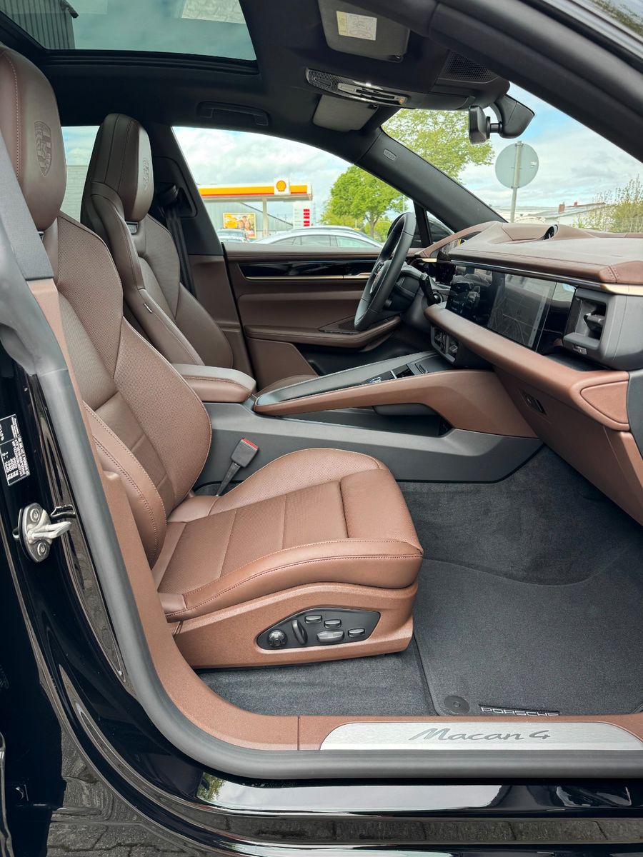 Porsche Macan Electric 4 *Offroad-Design-Paket /VOLL...