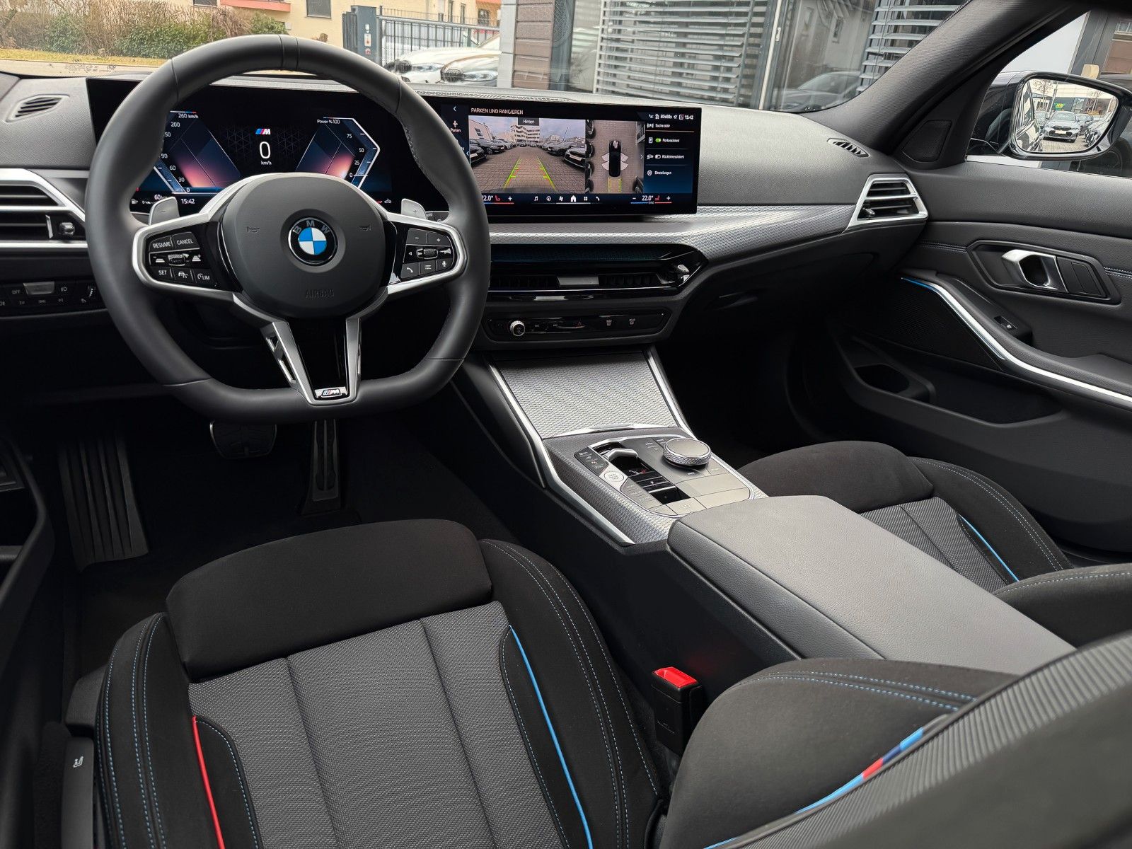 BMW 320i M Sport 18" HuD AHK ACC 360° hifi LED+