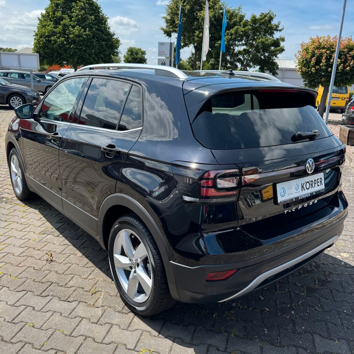 Volkswagen T-Cross Style - Samsaru's Car Outlet