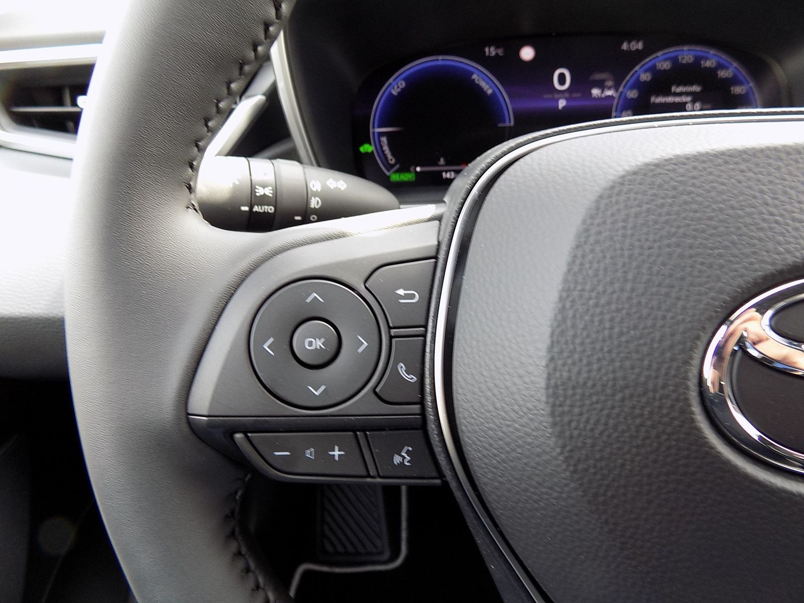 Toyota Corolla 1,8 l Hybrid Teamplayer 15Jahre RelaxGar