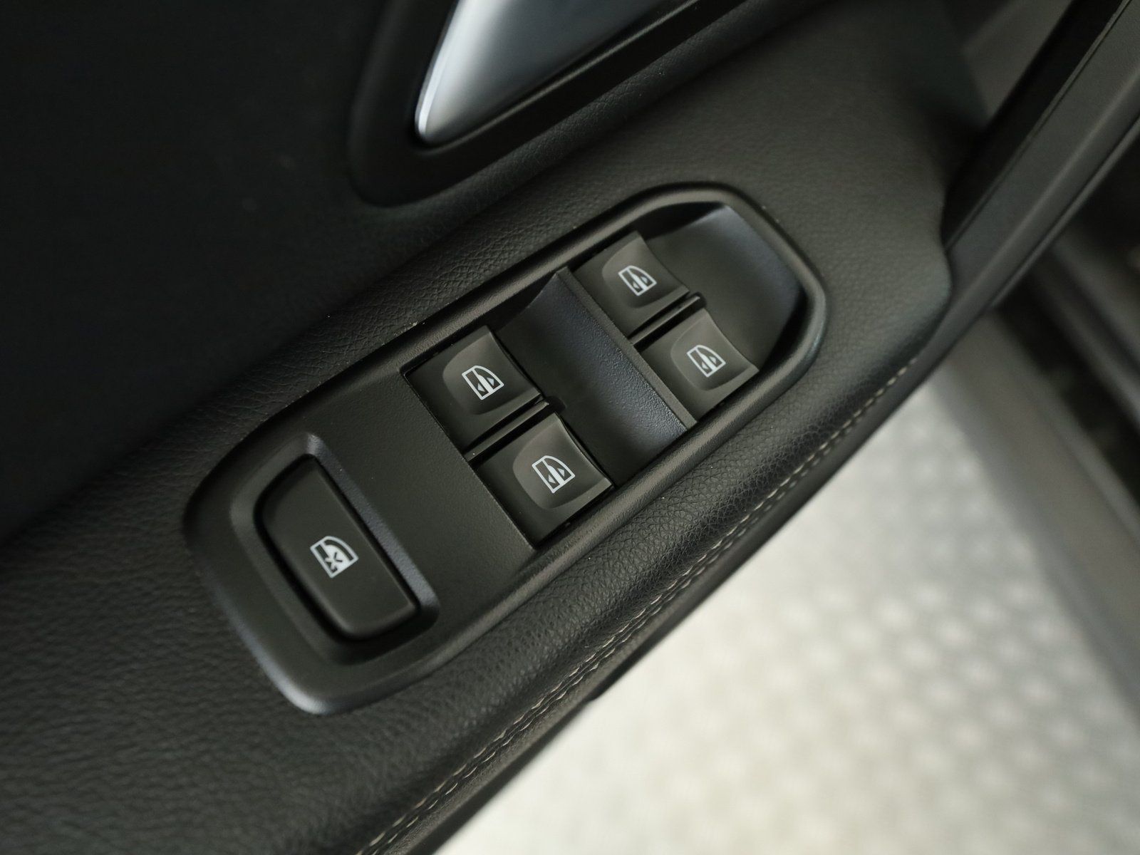 Dacia Duster dCi 115 4x4 Prestige - Samsaru's Car Outlet