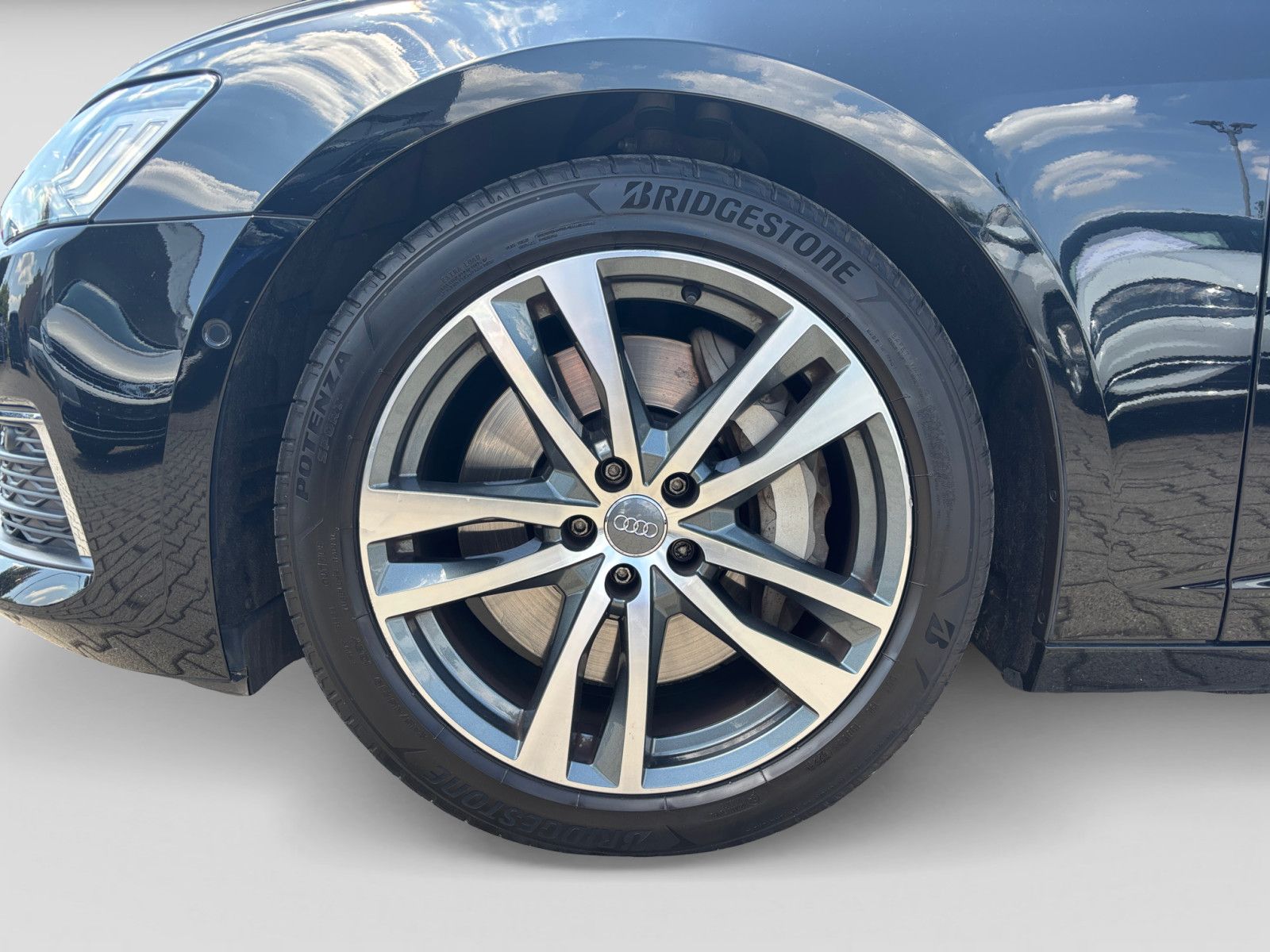 Audi A6 Avant 55TFSI qu S-trc design - Samsaru's Car Outlet