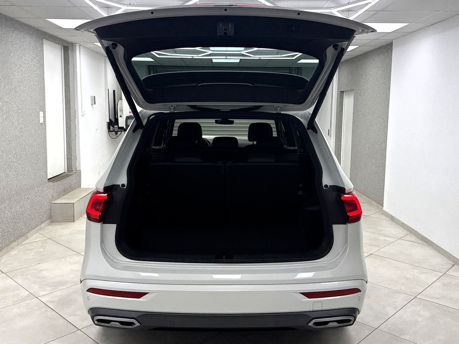 Seat Tarraco 2.0 TDI FR Line Sport AHK Pano 7Sitzer L